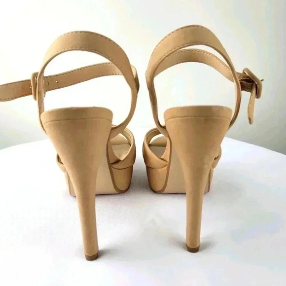 REVAMPED  PLATFORM HEELS - Picture 3 of 4